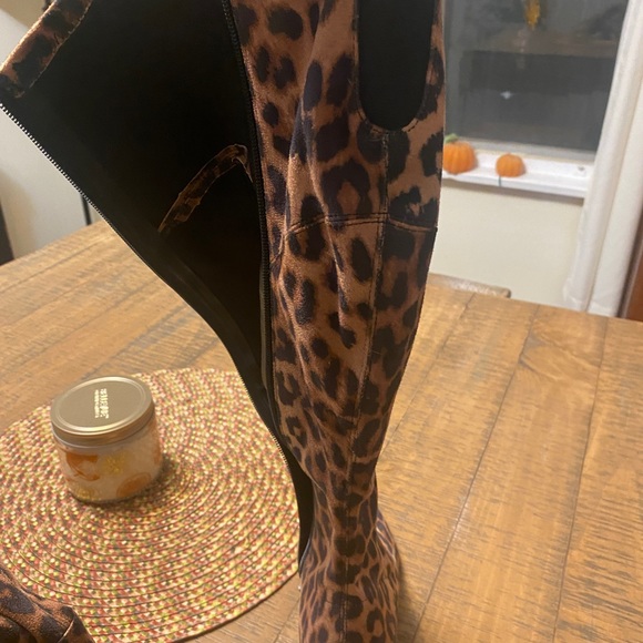 Leopard print boots - Picture 8 of 9